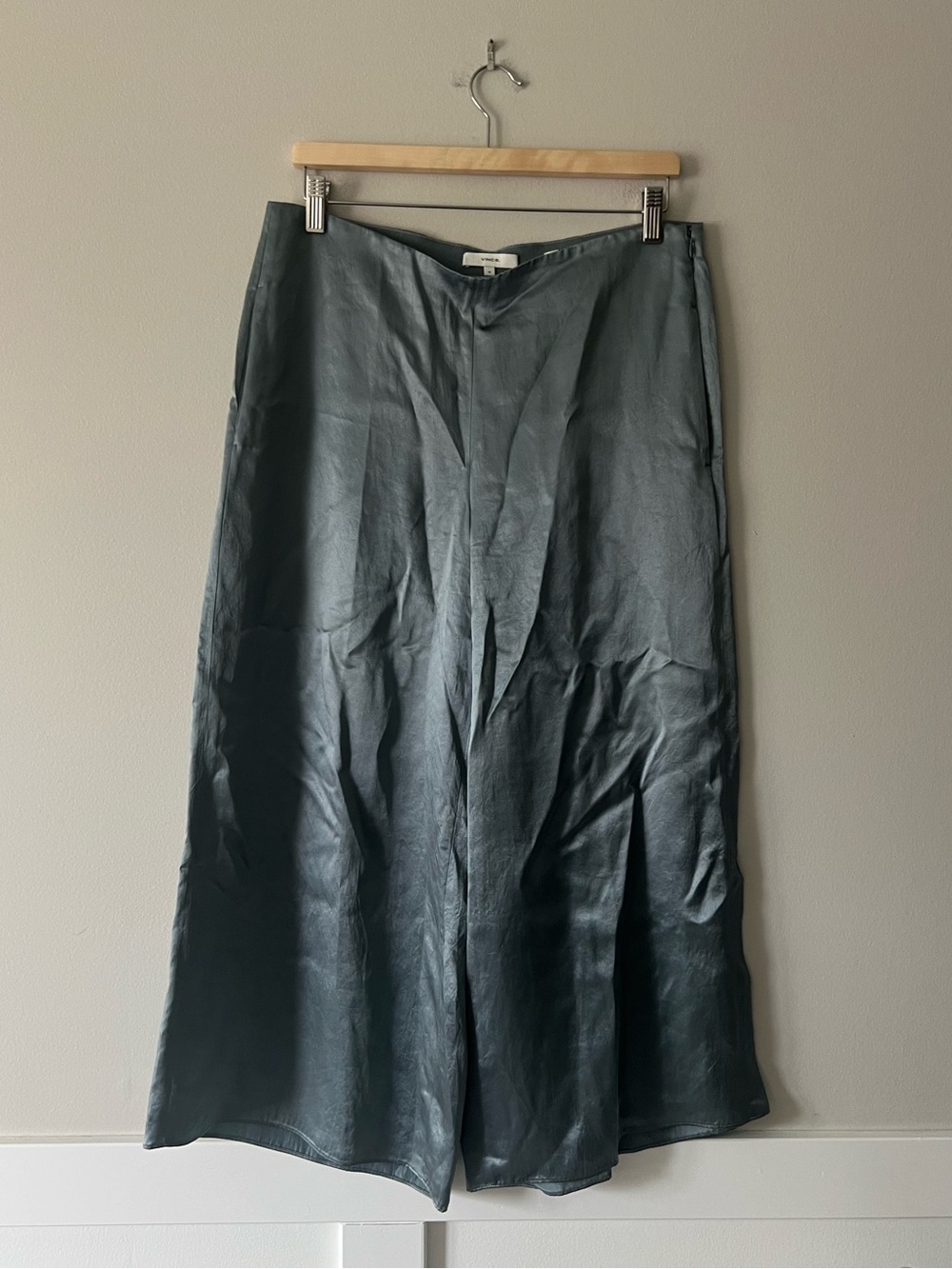 Vince Cropped Wide Leg Satin Culotte Pants Gray Blue Size 10